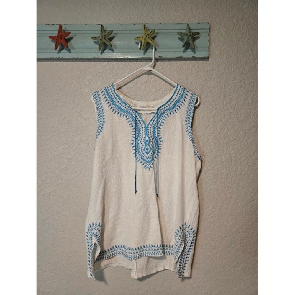 Solitare White Embroidered Tank Top